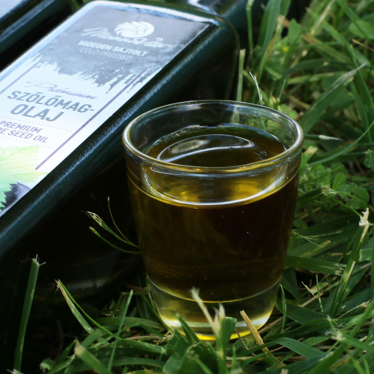 Mannavita Hungarian cold-pressed Grapeseed oil • 250 ml